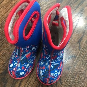 Baby Bogs in Construction Print